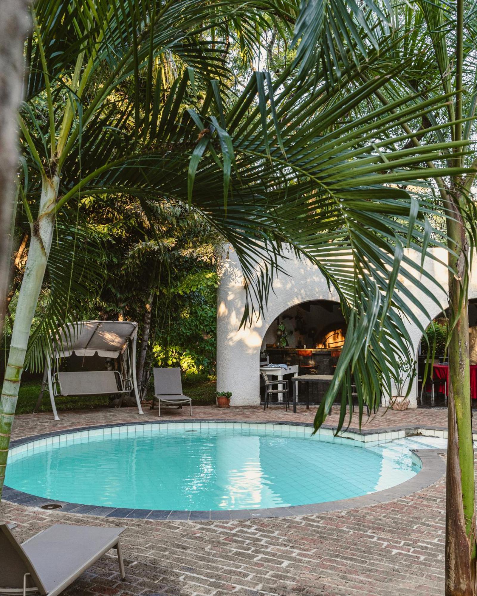 Jacaranda Lodge Victoriawatervallen Buitenkant foto